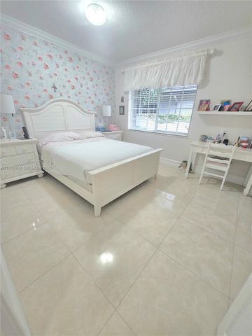 16422 NW 83rd Place, Miami Lakes, FL 33016