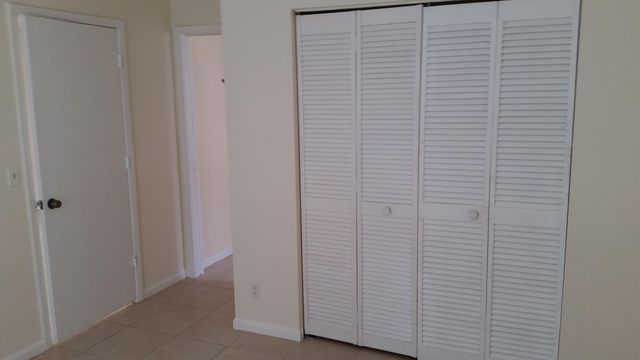 460 Fleming Avenue, Greenacres, FL 33463