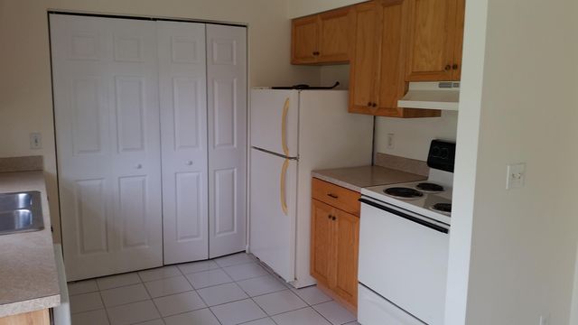460 Fleming Avenue, Greenacres, FL 33463