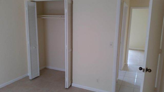 460 Fleming Avenue, Greenacres, FL 33463