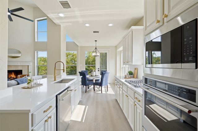 1315 Valley Vista Drive, Irving, TX 75063