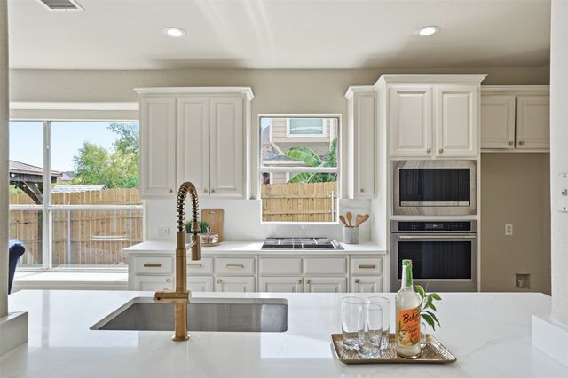 1315 Valley Vista Drive, Irving, TX 75063