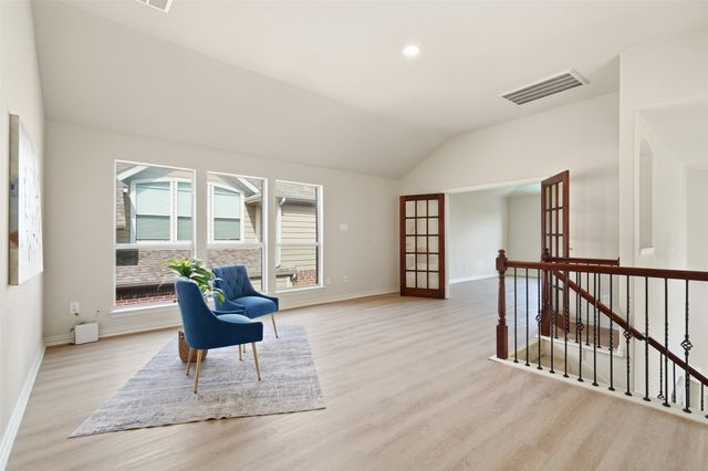 1315 Valley Vista Drive, Irving, TX 75063