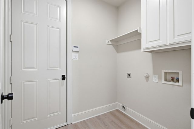 1315 Valley Vista Drive, Irving, TX 75063