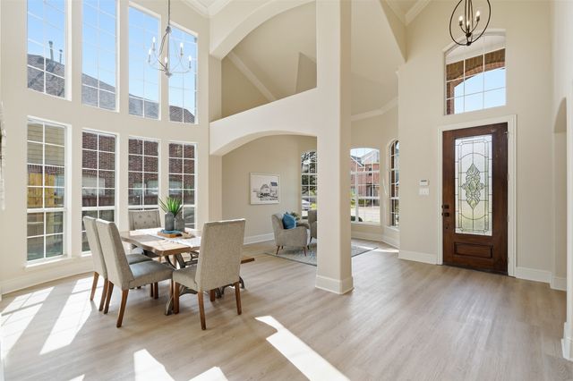 1315 Valley Vista Drive, Irving, TX 75063