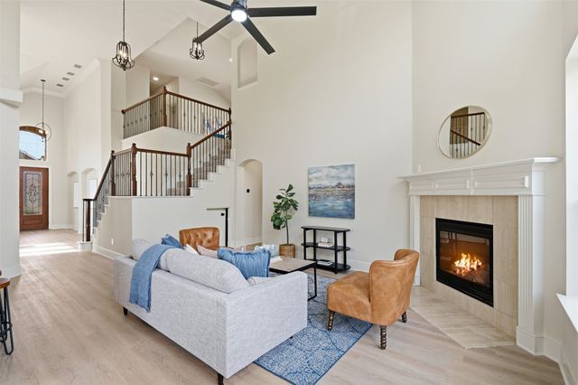 1315 Valley Vista Drive, Irving, TX 75063