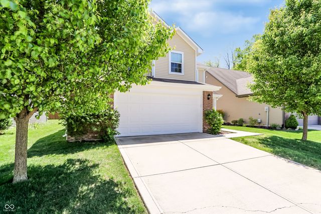 907 Burntwood Way, Westfield, IN 46074