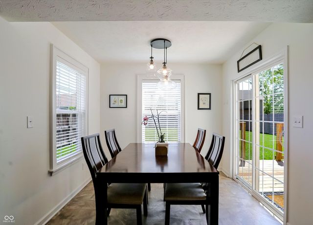 907 Burntwood Way, Westfield, IN 46074