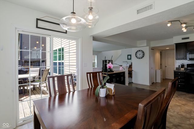 907 Burntwood Way, Westfield, IN 46074