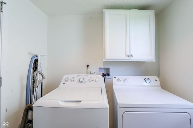 907 Burntwood Way, Westfield, IN 46074