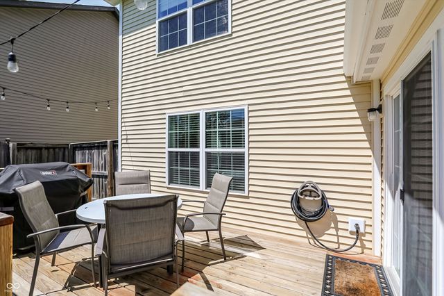 907 Burntwood Way, Westfield, IN 46074