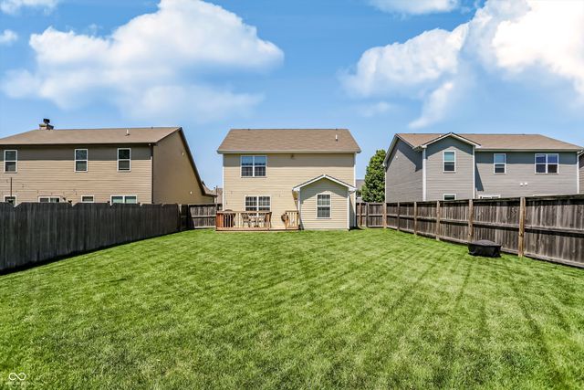 907 Burntwood Way, Westfield, IN 46074