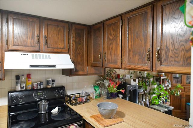 18231 W 3rd Avenue, Golden, CO 80401