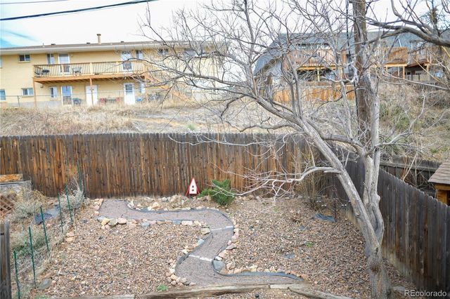 18231 W 3rd Avenue, Golden, CO 80401