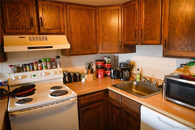 18231 W 3rd Avenue, Golden, CO 80401