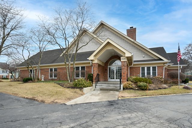 2012 N Silver Lake Road 2012, Arlington Heights, IL 60004