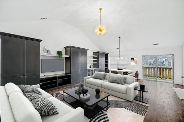 2012 N Silver Lake Road 2012, Arlington Heights, IL 60004