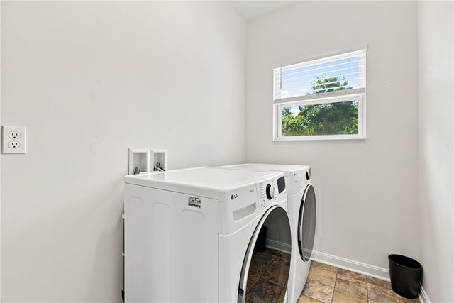 304 Rose Hill Ct, North Strabane, PA 15317
