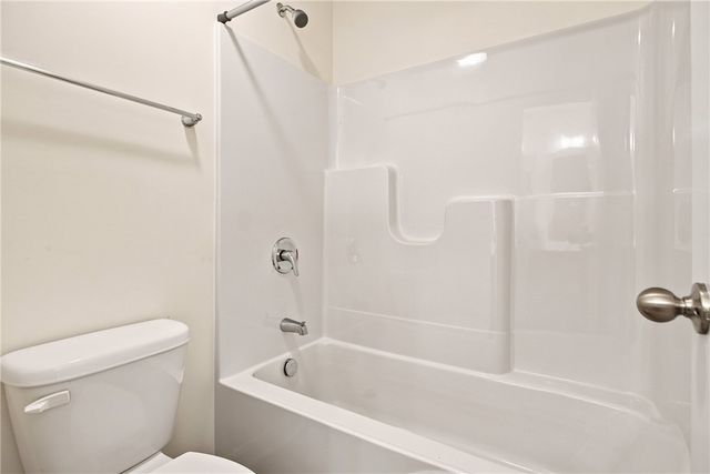 304 Rose Hill Ct, North Strabane, PA 15317