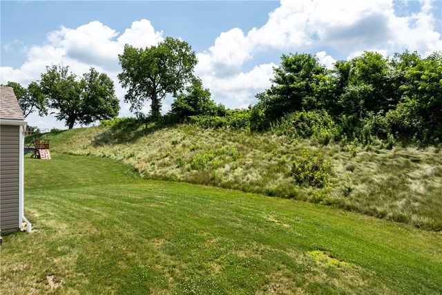 304 Rose Hill Ct, North Strabane, PA 15317