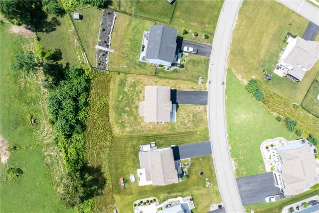 304 Rose Hill Ct, North Strabane, PA 15317