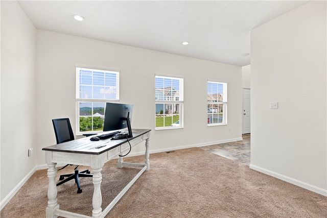 304 Rose Hill Ct, North Strabane, PA 15317