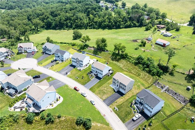 304 Rose Hill Ct, North Strabane, PA 15317