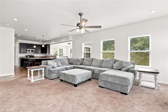 304 Rose Hill Ct, North Strabane, PA 15317