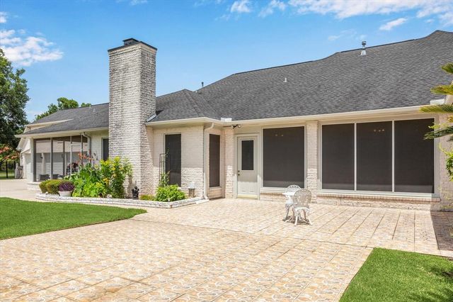 16919 Storybrook Forest Drive, Tomball, TX 77377
