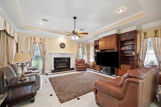 16919 Storybrook Forest Drive, Tomball, TX 77377