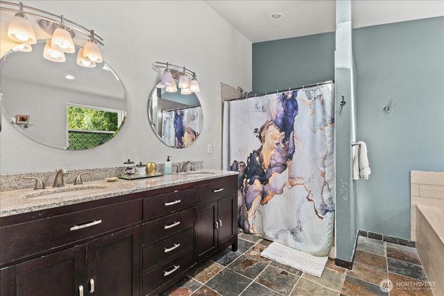 35 Edgewater Drive, Camano Island, WA 98282