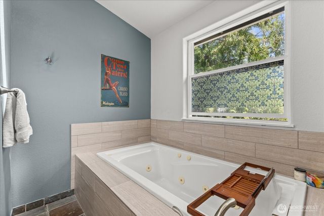 35 Edgewater Drive, Camano Island, WA 98282