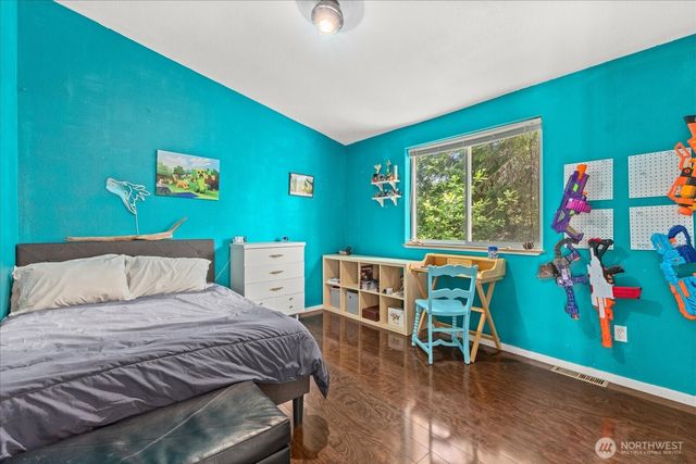 35 Edgewater Drive, Camano Island, WA 98282