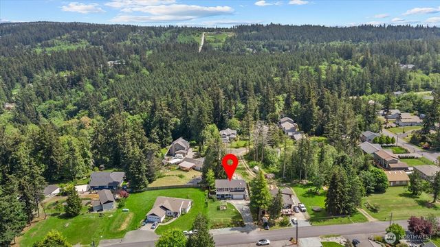 35 Edgewater Drive, Camano Island, WA 98282