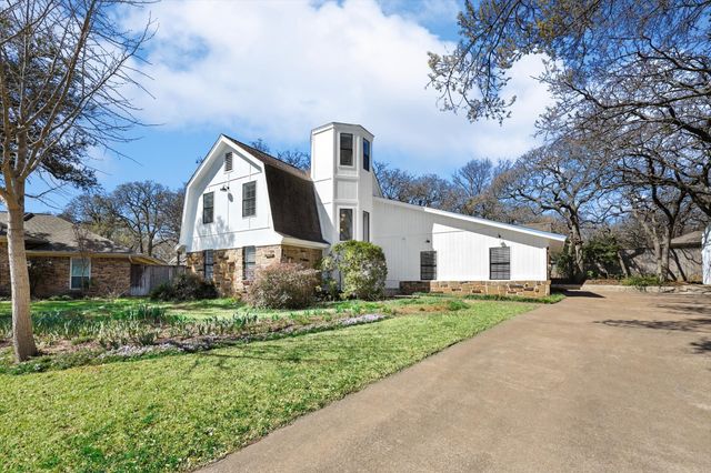 200 Eagle Court, Bedford, TX 76021