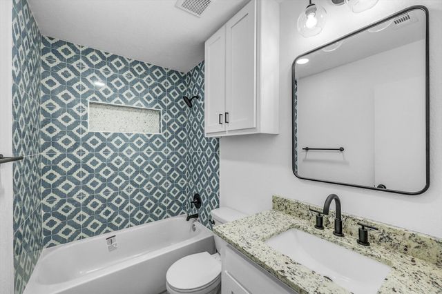 200 Eagle Court, Bedford, TX 76021