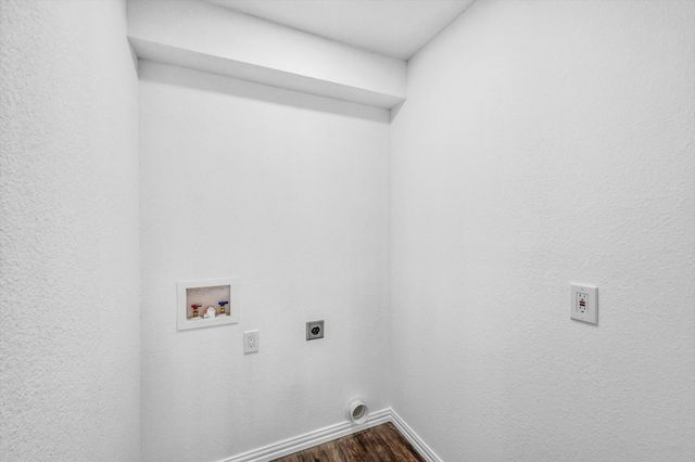 200 Eagle Court, Bedford, TX 76021