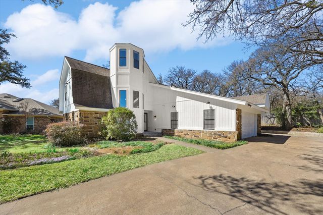 200 Eagle Court, Bedford, TX 76021