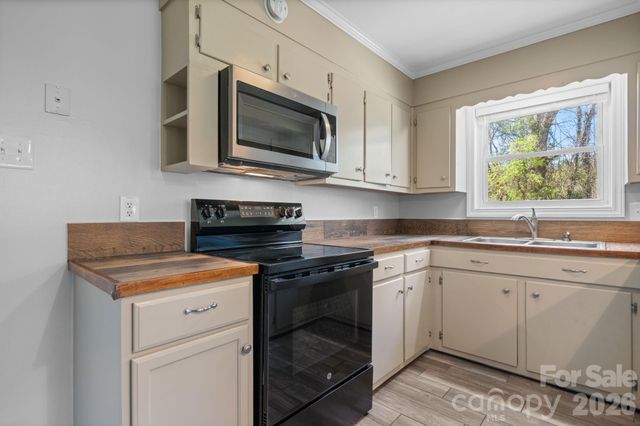 1859 Mcree Road, Newton, NC 28658