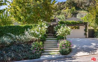 9024 Wonderland Park Avenue, Los Angeles, CA 90046