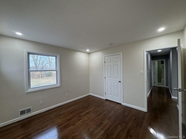 189 Whitetail Lane, Central Islip, NY 11722