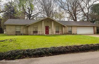 1455 Wooddell Drive, Jackson, MS 39212