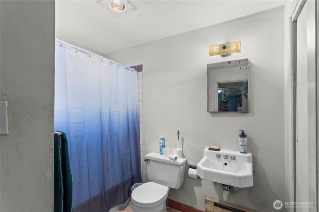 702 N L Street, Tacoma, WA 98403