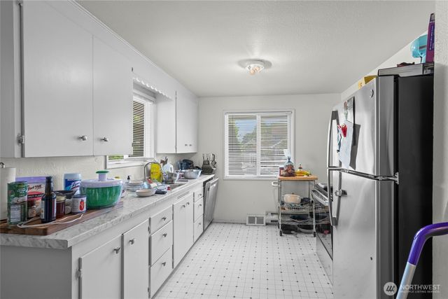 702 N L Street, Tacoma, WA 98403