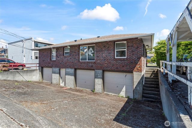 702 N L Street, Tacoma, WA 98403