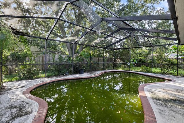 10908 GILLETTE AVENUE, Temple Terrace, FL 33617