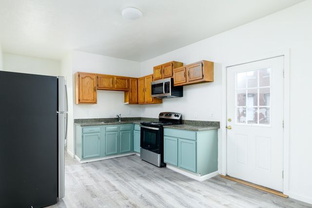 19 Kelley Sq, Worcester, MA 01610