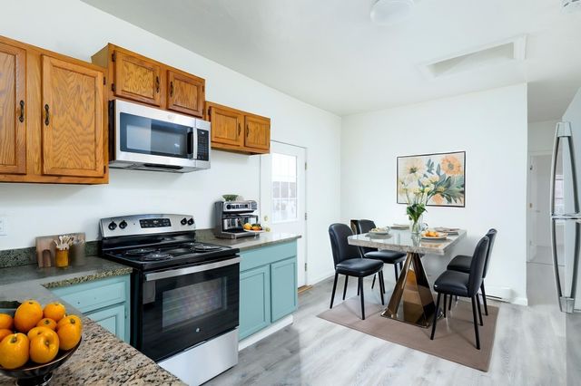 19 Kelley Sq, Worcester, MA 01610