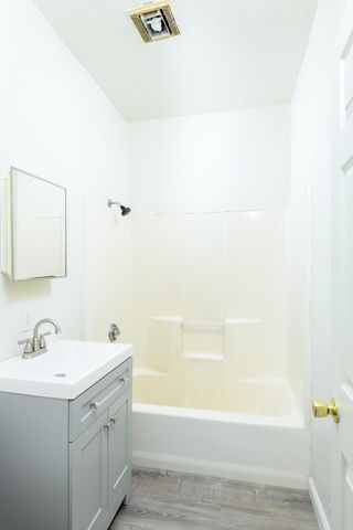 19 Kelley Sq, Worcester, MA 01610