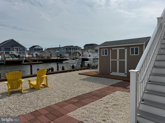 126 E NAVASINK DR, Tuckerton, NJ 08087